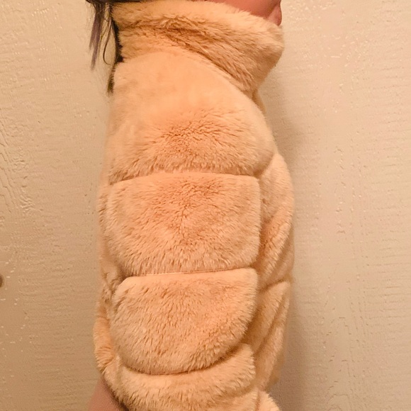 Armani junior faux fur coat - Picture 2 of 16